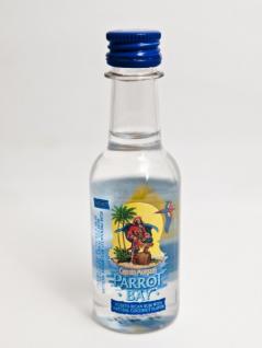 Captain Morgan - Parrot Bay Coconut 90 Rum 50ml (50ml)