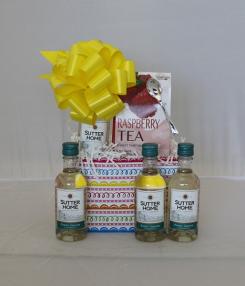 The Sutter Home Pinot Grigio - Gift Basket